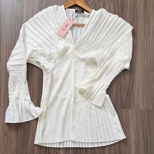 White Pleated V-Neck Long Sleeve Top